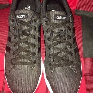 NWOT ADIDAS Daily 2.0 Mens
